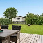 펜션 Two-bedroom In