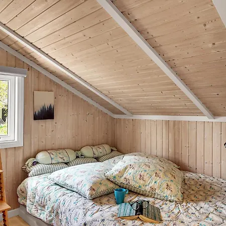 Сasa de vacaciones Two-bedroom In *